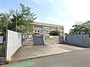 和泉市立鶴山台北小学校 1570m