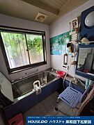 1坪以上の浴室♪ゆったり浸かる事ができ、体を十分休められます♪※CGにより、一部家具を消しております。