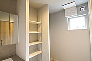 ■施工例　■可動棚