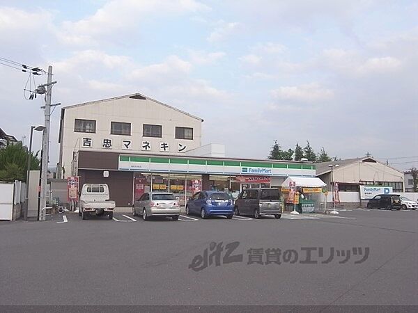 画像23:ファミリーマート　亀岡大井町店まで60メートル