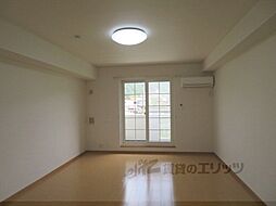 シエル・ケイエム 203 2階1LDKのリビング/ダイニング