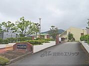 春日部小学校まで3300メートル