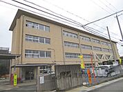 雀部小学校まで5100メートル