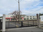 六人部小学校まで2900メートル
