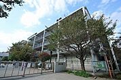 世田谷区立船橋小学校世田谷区立船橋小学校 720m