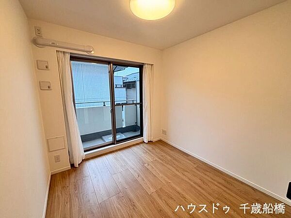 洋室を拡大表示