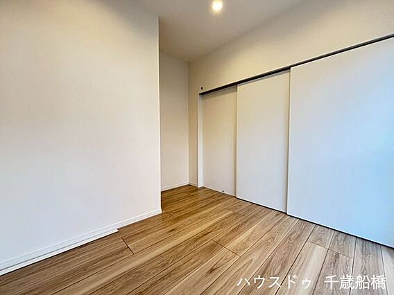 同仕様の内装写...