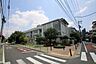 周辺：駒沢小学校 550m