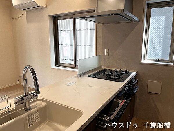 キッチンを拡大表示