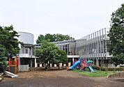 調布白菊幼稚園 240m
