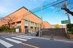 世田谷区立烏山中学校 420m