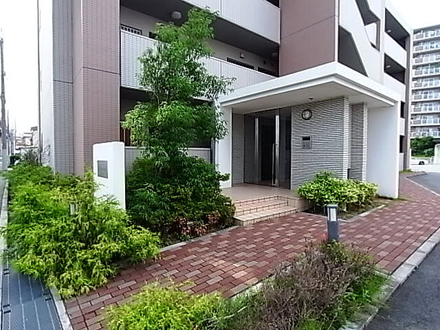 7 / 15