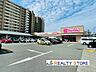 周辺：マックスバリュ福間駅前店 徒歩12分。 950m