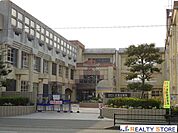 福岡市立三苫小学校 徒歩8分。 540m