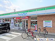 ファミリーマートJR武蔵塚駅前店 徒歩7分。 500m
