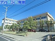 新潟市立上山中学校 1182m