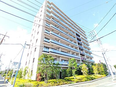 外観:ララガーデン川口より徒歩1分JR京浜東北線「西川口」駅より徒歩17分24時間ゴミ出し可宅配ボックスペット飼育可 外観:ララガーデン川口より徒歩1分JR京浜東北線「西川口」駅より徒歩17分24時間ゴミ出し可宅配ボックスペット飼育可