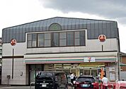 セブンイレブン摂津千里丘東1丁目店 徒歩7分。 490m