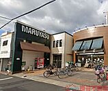 スーパーマルヤス登美の里店 徒歩7分。 510m
