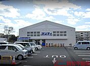 サンディ茨木鮎川店 徒歩2分。 130m