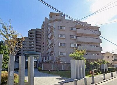 外観：フジ庚午店が隣なので毎日の買い物もラクラク♪大切なペットと一緒に暮らせるマンション！