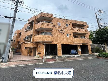 名古屋市瑞穂区の閑静な住宅地にあります。4LDKなので、家族それぞれに個室をもてますね。(2026年8月4日撮影)