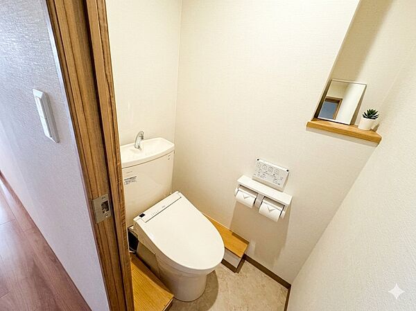 トイレを拡大表示