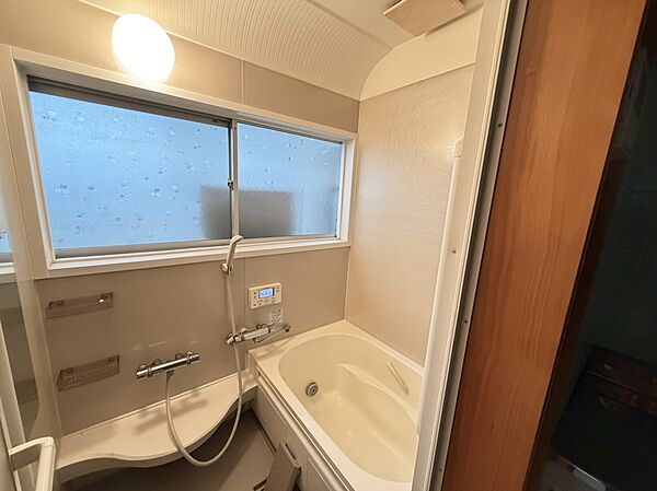 浴室を拡大表示
