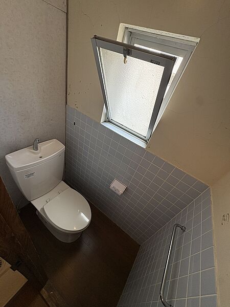 トイレを拡大表示