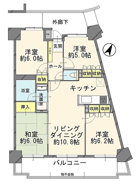 全居室に収納スペースを確保した4LDKの間取りです。リビングダイニングには床暖房を完備しています。