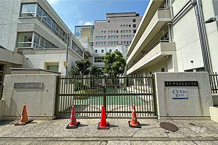 芝小学校[公立]の外観