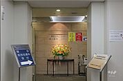東京女子医科大学附属成人医学センターの外観