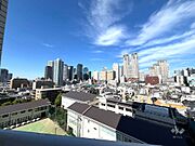 北東側洋室約5.1帖
