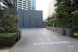 駐車場の出入り口