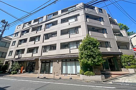 朝日マンション赤坂南部坂の外観(北東側から)