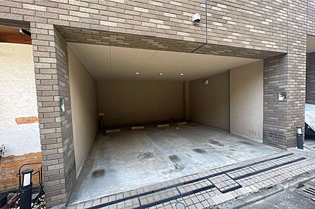 敷地内駐車場(屋内平面式)