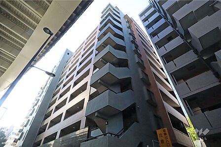 クレストフォルム田町ベイサイドコートの外観(北東側から)