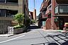 その他：敷地北西側の前面道路(北東側から)