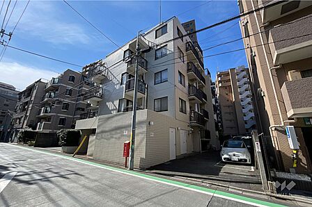 目黒パークホームズの外観(北東側から)
