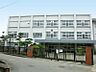 周辺：【高石市立加茂小学校】徒歩8分。「共に学び、共に育ち、共に生きる」の教育理念が掲げられ、人間性豊かな「進んで学ぶ、たくましい子」の育成に取り組まれています。地域と共に歩む学校づくりに努められています。