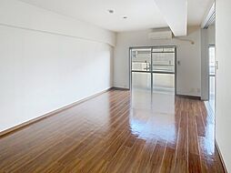 サンビーム八代 105 1階1LDKのリビング/ダイニング