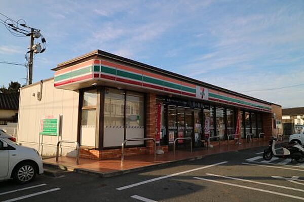 画像28:【コンビニエンスストア】セブンイレブン 大牟田三川町店まで455ｍ