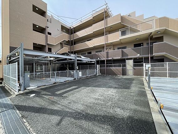 駐車場空き状況...