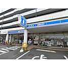 ローソン近鉄江戸橋駅前店(コンビニ)まで1100m