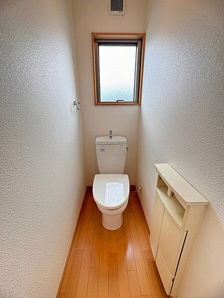 トイレを拡大表示