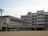 その他：昭和小学校。近隣に教育施設が揃い、学習環境が身近。通学路は見通しが良く安心感があります。穏やかな住宅地で子育てにも適したロケーションです。