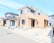 土地39坪で並列で車2台分の駐車場つき