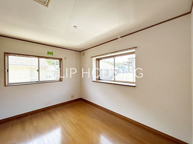 室内 八王子市川町