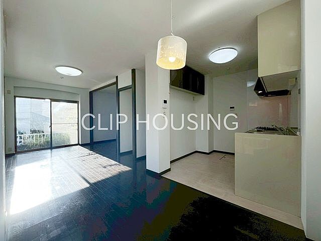 リビング/ダイニング 八王子市小比企町