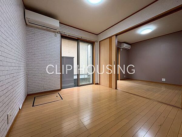 洋室を拡大表示